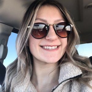 Meet your Posher, Heather